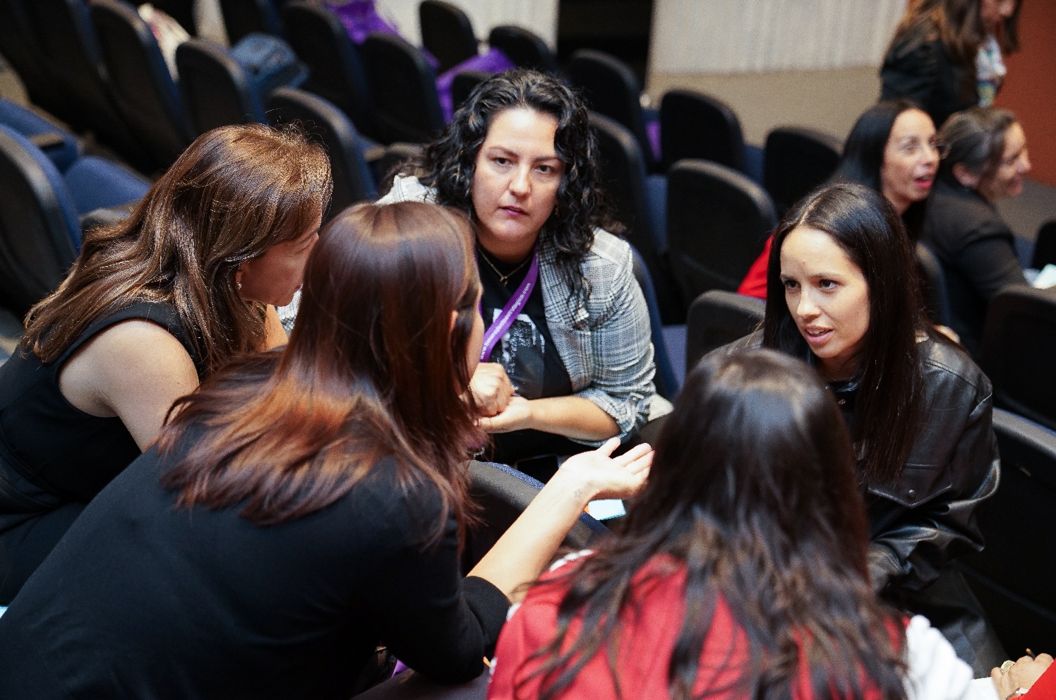 Asistentes congreso 10000 Mujeres y Centro de Evolución Digital